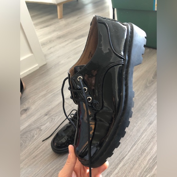 TopShop Chunky Patent Leather Loafers - Picture 2 of 12